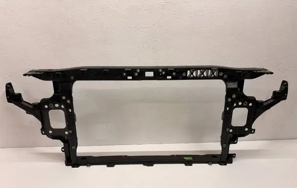 Hyundai i30 Radiator support slam panel 64105G4000