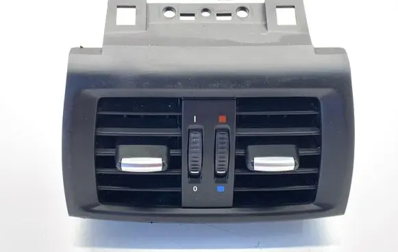 BMW X3 F25 Rear air vent grill 9200888