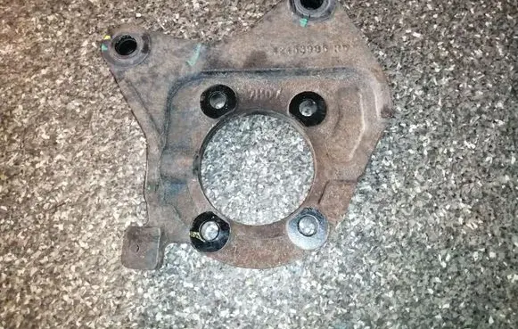 Opel Mokka X Rear wheel hub 42453985