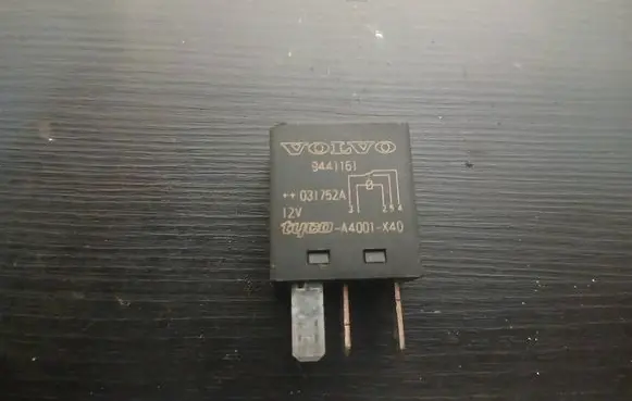 Volvo V70 Other relay 9441161 A4001X40 031752A