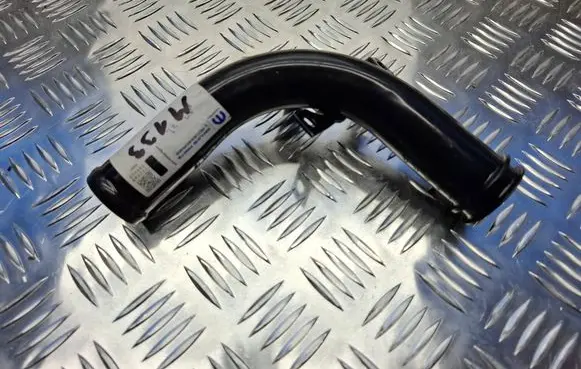 Chrysler Voyager Water pump 04621491