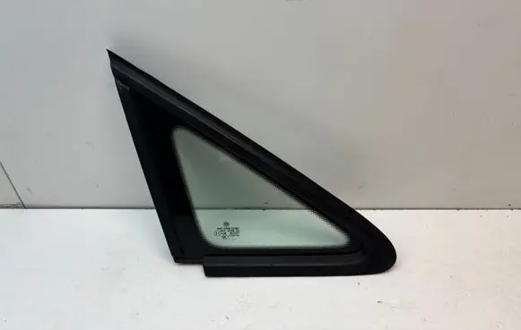 Volkswagen Caddy Front triangle window/glass 2K5845412