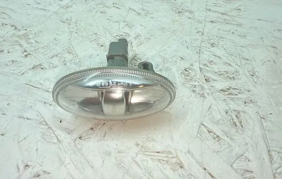 Citroen C1 Front fender indicator light 0104706