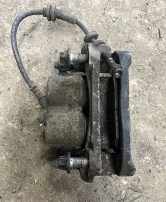 Jeep Cherokee Front brake caliper 