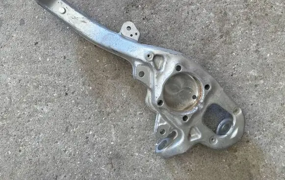 Jaguar XF X250 Front wheel hub spindle knuckle GX633K185BB