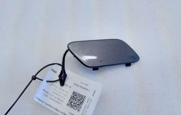 Mercedes-Benz A W169 Front tow hook cap/cover A1698851522