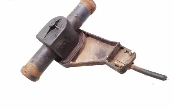 Volkswagen Transporter - Caravelle T4 Engine coolant pipe/hose 701819809D
