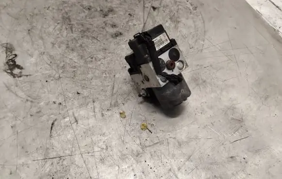 Toyota Corolla E120 E130 ABS Pump 0273004571