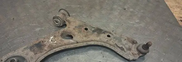 Front lower control arm/wishbone