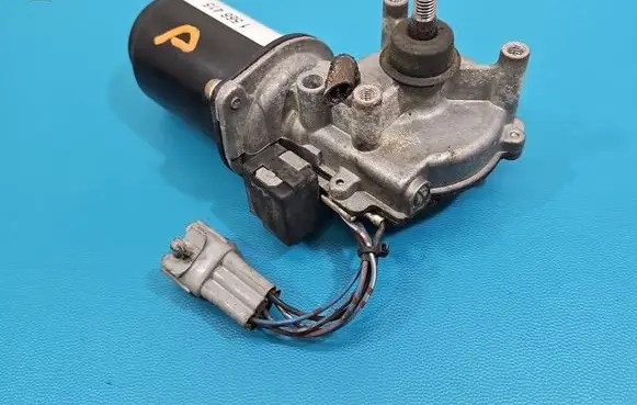 Suzuki Swift I Wiper motor IMPRK1566415