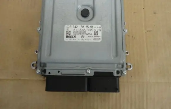 Mercedes-Benz E W211 Engine control unit/module A6421500591