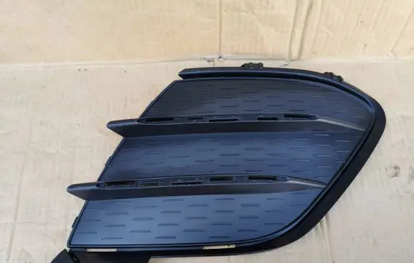 Mercedes-Benz GLB x247 Front bumper lower grill A2478857803