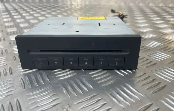 Mercedes-Benz E W211 CD/DVD changer A2118705390