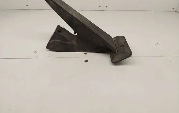 BMW X5 E70 Accelerator throttle pedal 6858574 2303120697 25916010