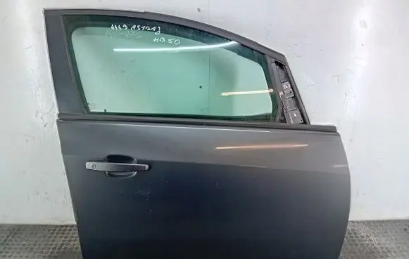 Opel Astra J Front door Z177