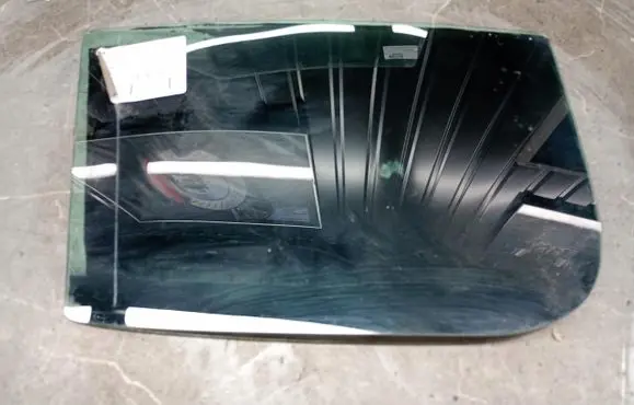 Renault Thalia II Rear side window