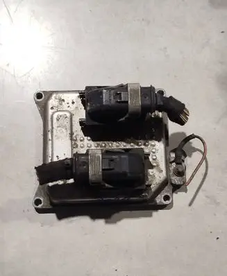 Opel Astra H Engine control unit/module 55567114