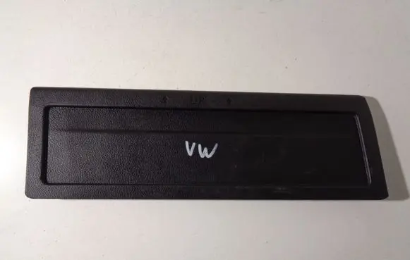 Volkswagen PASSAT B7 Other trunk/boot trim element 3C9867464B