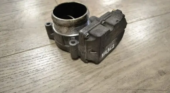 Audi A5 8T 8F Throttle body valve 4E0145950
