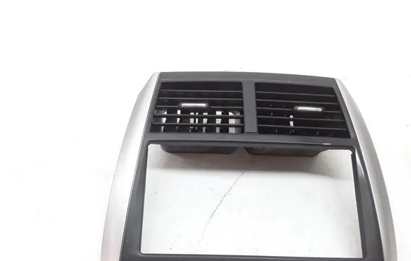 Subaru Forester SH Radio/GPS head unit trim 