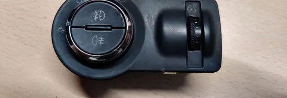 Opel Insignia A Light switch 13268707