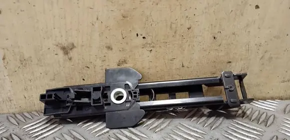 Volkswagen Touareg I Seat belt height adjuster 7L0857819J