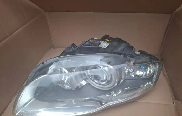 Audi A4 S4 B7 8E 8H Headlight/headlamp 8E0941003AM 0301219271