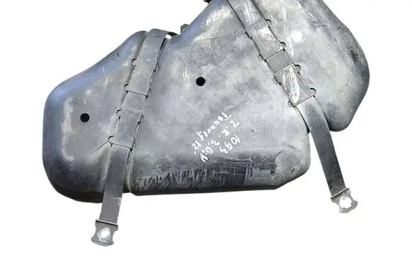 Volkswagen Touareg II Fuel tank bottom protection 7L0201974A 7L0201974B