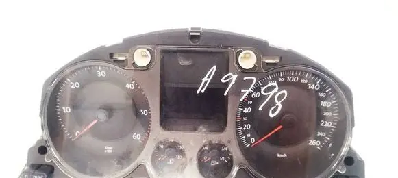 Volkswagen PASSAT B6 Speedometer (instrument cluster) 3C0920850L V0032000