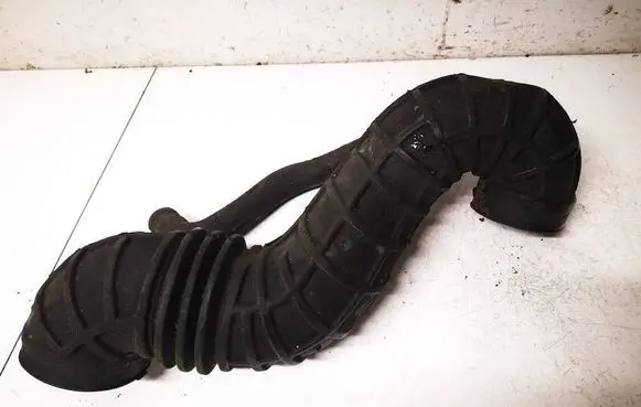Audi A6 S6 C4 4A Air intake hose/pipe 4a0145747a