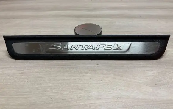 Hyundai Santa Fe Front sill trim cover 85873s1500