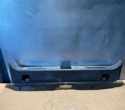 Mercedes-Benz C W202 Trunk/boot sill cover protection 2026905225