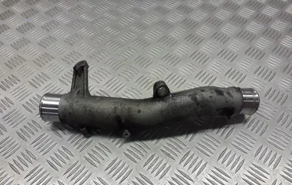 Toyota Avensis T220 Intercooler hose/pipe