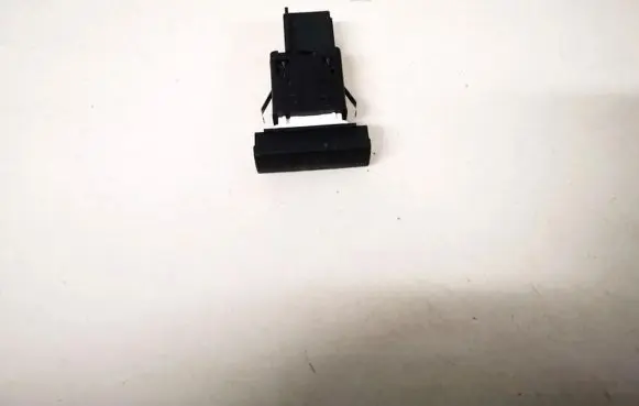 Passenger airbag on/off switch