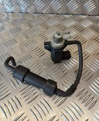 Volkswagen PASSAT B6 Turbo solenoid valve 1J0906627B 071031 72290345
