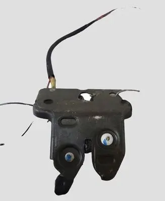 Nissan Primera Tailgate/trunk/boot lock/catch/latch