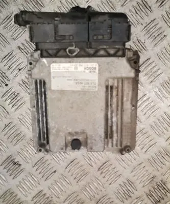Volkswagen Touareg I Engine control unit/module 0281011960
