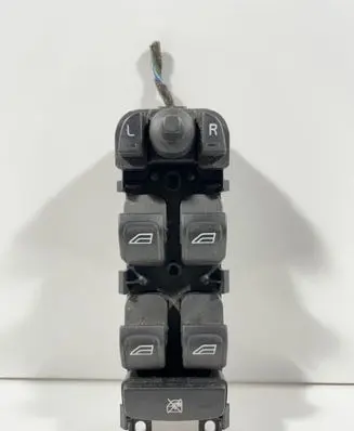 Volvo V70 Electric window control switch 30773269 03454200