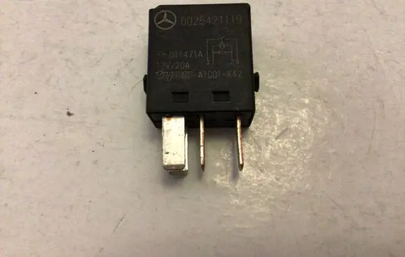 Mercedes-Benz S W220 Other relay 0025421119