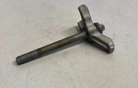 BMW X5 E70 Fuel Injector clamp holder