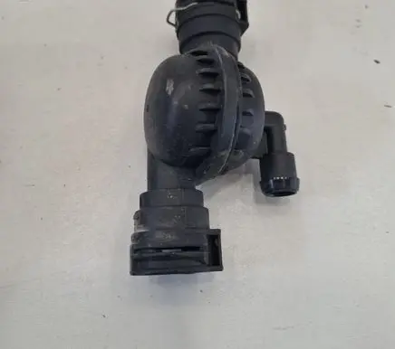 Peugeot 3008 II Engine coolant pipe/hose