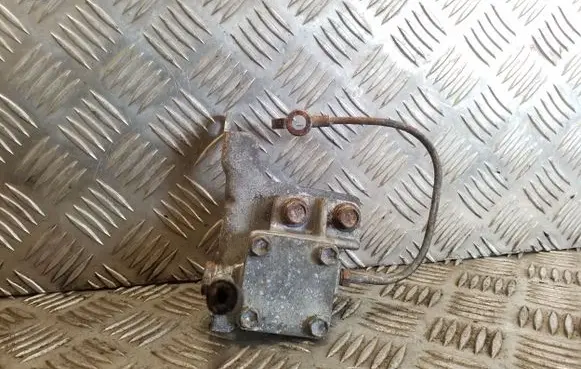 Mitsubishi L200 Brake power pressure regulator 