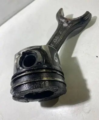Citroen C4 I Piston with connecting rod 75L93