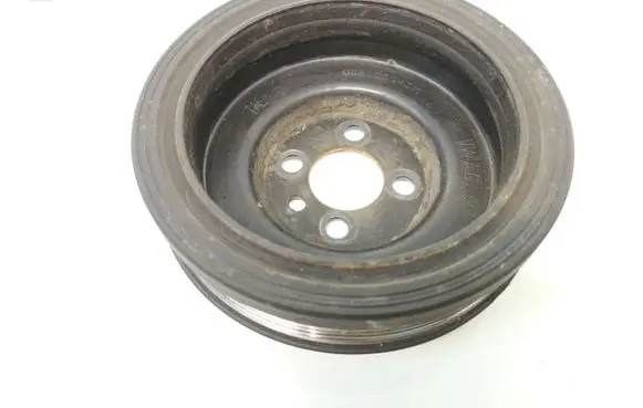 Volkswagen PASSAT B6 Crankshaft pulley 038105243M