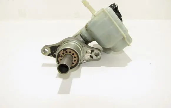 Volkswagen Caddy Master brake cylinder 1k1611301c