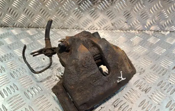 Volkswagen PASSAT B5 Front brake caliper