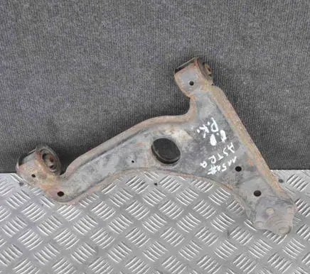 Opel Astra H Front lower control arm/wishbone 90496036