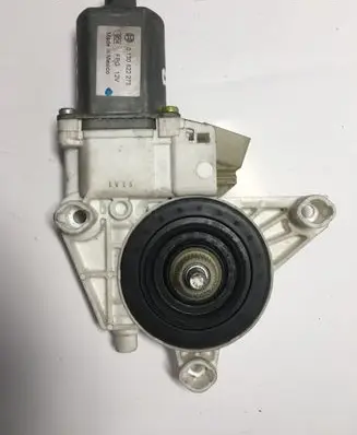 Mercedes-Benz ML W164 Front door window regulator motor 0130822273