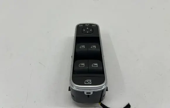 Mercedes-Benz CLA C118 X118 Electric window control switch A1679059803