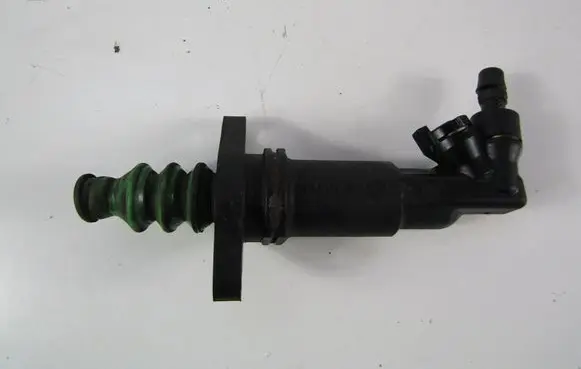 Volkswagen Golf IV Clutch master cylinder 1J0721261D